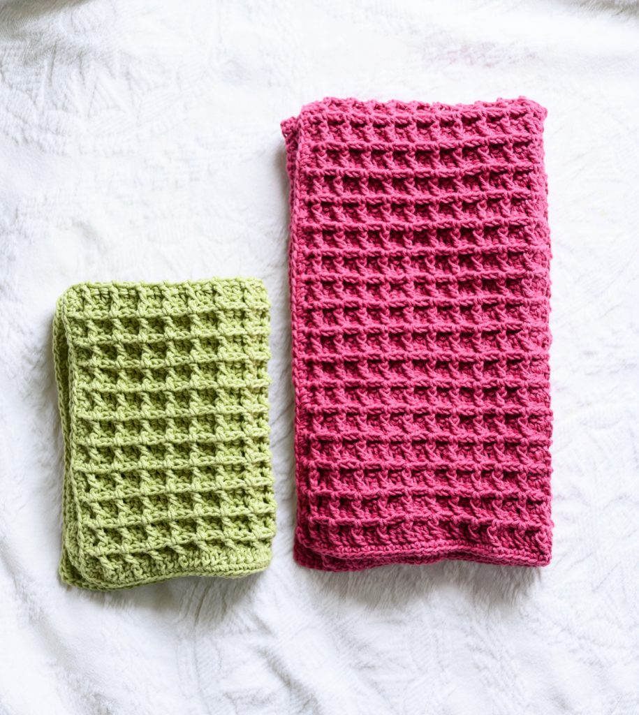 Make a Crochet Washcloth and Dish Towel for your Kitchen •